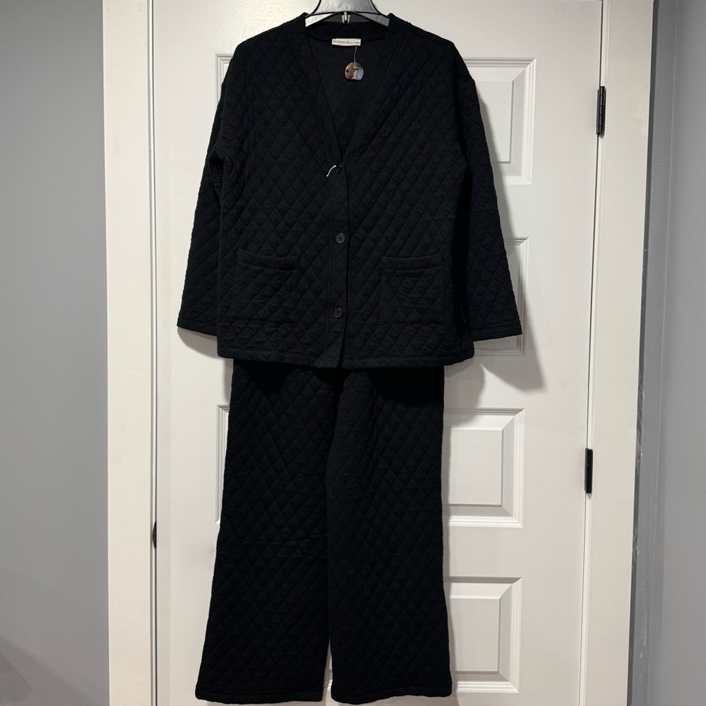 Zenana Outfitters Black Quilted Pantsuit - Picture 3 of 15